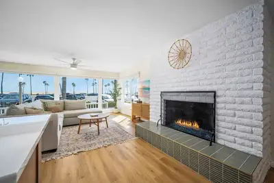 Image de Seaside Paradise: 3br Home with Unbeatable Views