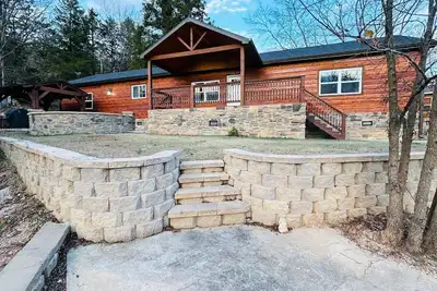 Image de Cozy 4-bedroom Cabin in Branson