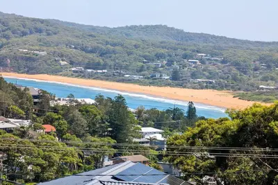 Image de House De La Vista - Beach and Mountain Views