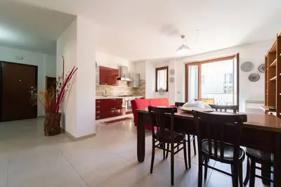 Image de Strawberry Apartment, by the sea in the center