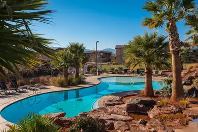 Image de Charming 3-bedroom townhome with WiFi, Ac in serene Santa Clara