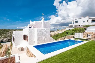 Image de Villa Omar - Quatre Chambres Villa, Couchages 8