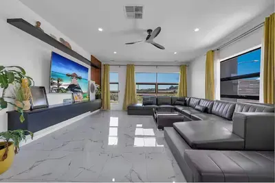 Image de Book Private room/Entire house in Wandana Heights