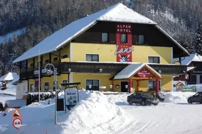 Image de Appartement moderne avec sauna privé