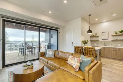 Image de 1204 Aerie #300 | Mountain View w/ Hot Tub | Prime Downtown Location