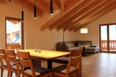 Image de Grünstein vacation apartment, 105 m², 3 separate bedrooms, barrier-free bathroom with shower and bathtub, living/dining room, balcony