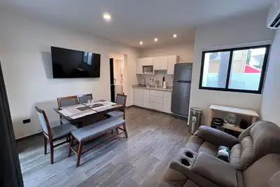 Image de 1 Minute Walking to the Beach in Mazatlán, 1 Bedroom, 3 double beds, washer/dryer
