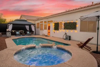 Image de Chic and Modern 3bd Home with Pool & Pool Table