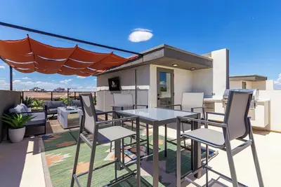 Image de Papago Lux Townhouse with Rooftop Lounge