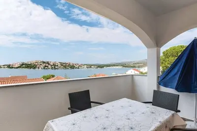 Image de Apartments Zdenka Zatoglav - Two bedroom apartment with a sea view (Grey)