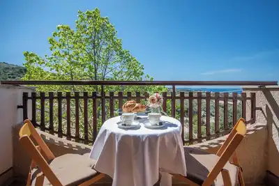 Image de Apartments and Rooms Mikelin - Two-Bedroom Apartment with Sea View (Filip 1)