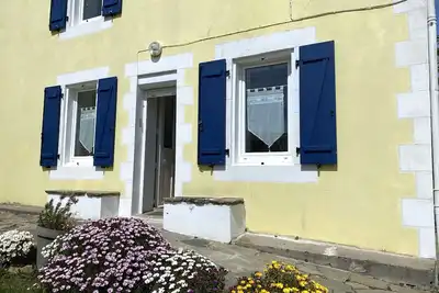 Maison ancienne charmante avec jardin, proche du port de Groix