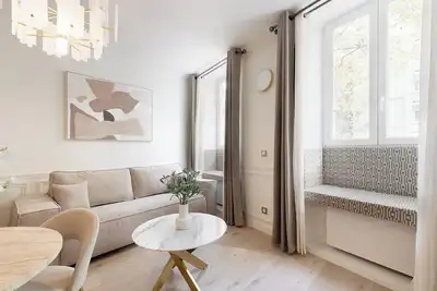 Image de Un Mafnifique 1br avec Services - Batignolles