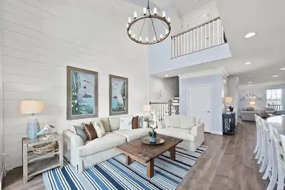 Image de The 10th Tee Retreat - Luxury Bayside 5 Bedroom Home with Golf & Pond Views