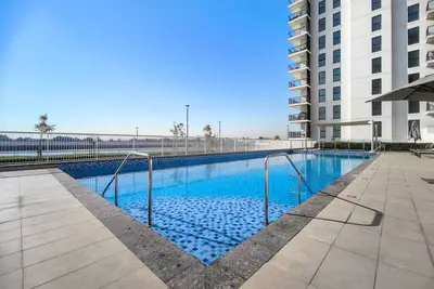 Image de 4br Premier Apt - Steps to Ferrari World & Yas Mall