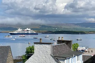 Image de Wee dram - cosy flat on Tobermory's Main Street