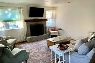 Image de Casa De Santa Margarita! 3 bd/ 1. 5 ba