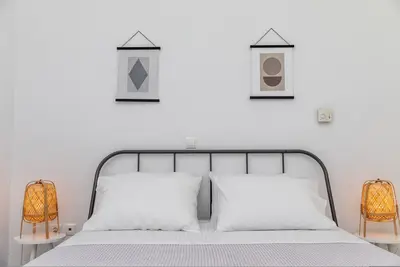 Manouk's - Two Bedroom Apartment