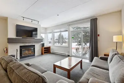 Image de Ski In/Out Ground Floor Condo with Private Sauna - 114 Cachet Crossing