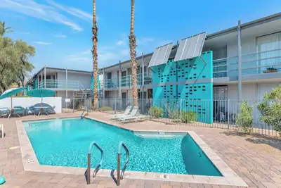 Image de Turquoise Paradise - 2 Bed 2 Bath Condo in Old Town Scottsdale w/Pool & Bikes!