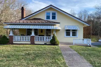 Image de Charming 2-bedroom house in Fayetteville close to National Park and downtown.