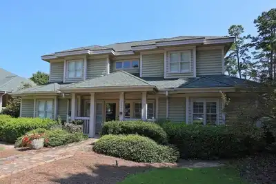 Image de Piedmont Cottage at the Governor's Club