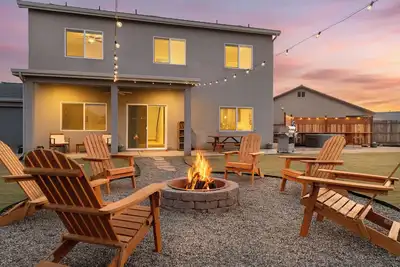 Image de New! 5br Vacation Home Near Sequoias, Hot Tub, Bbq, Ev