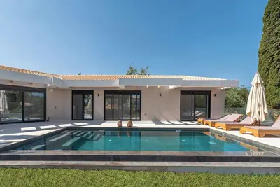 Image de Newly build (2024) Modern Villa 15 min from Corfu Town, with heated pool
