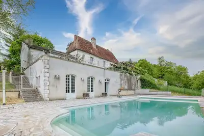Image de Maison de campagne 'Barbadeau' – Piscine, château du XVIᵉ siècle, séjours d'exception