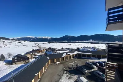 Image de Appartement \"L'Élan\" – Confort moderne à 1 km des pistes de ski, balcon et vue montagne