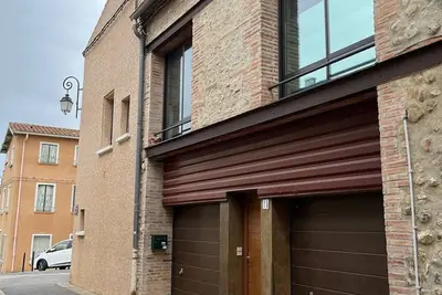 Image de Charmant Studio mezzanine au cœur du Village de Canet, clim 2carlla16