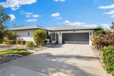 Image de Seaside Villa Sunshine with 3 Bedrooms - perf. for boating few minutes to river