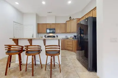 Image de Charming 3-Bedroom Home with Private Pool & Spa – Perfect for Families