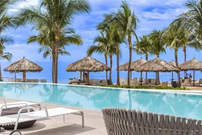 Image de MarĂtima Beach Condo, 2br, Deluxe, 2 Pools, Bbq, Balconies & Great Amenities