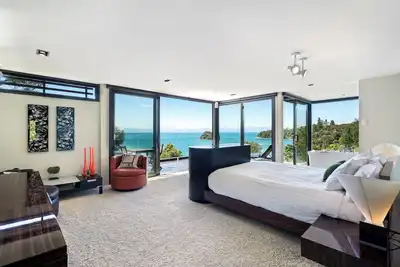 Image de Penthouse Suite - Ocean Views, Beach Access & Full-Service Luxury Lodge