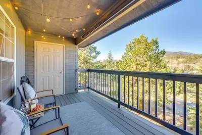 Image de Walk to Downtown: Mountain-View Estes Escape