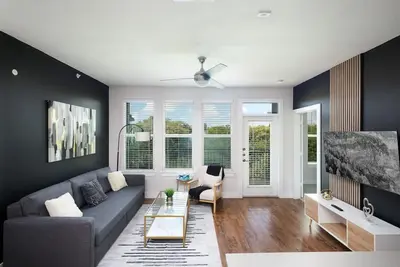 Image de Chic 2br-Southtown Near Rvrwalk, Dome & Conv
