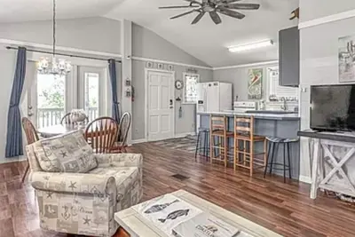Image de Charming 2-bedroom house with WiFi and Ac in tranquil Port St. Joe