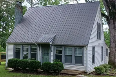 Image de Shady Oaks\nCharming 2-bedroom cottage in Talladega