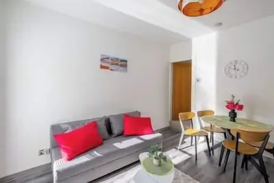 Image de 3 Bedrooms - 3 Bathrooms incl 2 en-suites. Great for Family and Contactors. Long stays available. Visits to Alton Towers, Waterworld