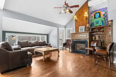 Image de Trailside Village #4: Slopeside 3br w/ Hot Tub and Sauna. Ski In/Out with Discounted Ski Rentals
