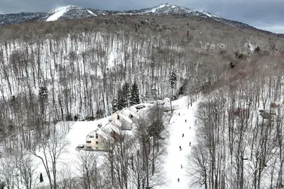 Image de Trailside Village #3: Slopeside 1br w/ Hot Tub and Sauna. Ski In/Out with Discounted Ski Rentals