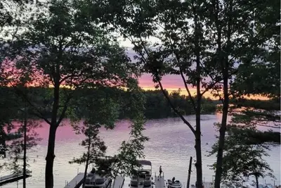 Image de New 4-Bedroom, 2-Bath Cabin on 2, 400-Acre Bay Lake – Brainerd’s Best-Kept Secret