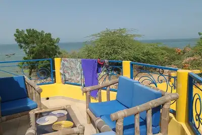 Image de Villa avec piscine face à la mer  Mbour