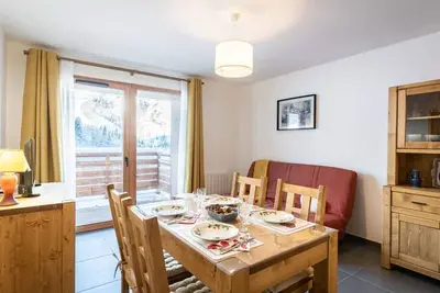 Image de Appartement moderne avec balcon et parking à Valmorel