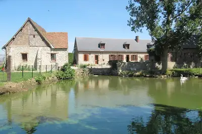 Image de Corps de ferme pour 40 personnes avec salle de rassemblement
