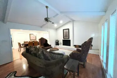 Image de Charming 3-bedroom house in wonderful Colleyville with WiFi, fitness room