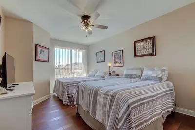 Image de Cozy 3-bedroom condo with fitness room, WiFi in charming Clearwater