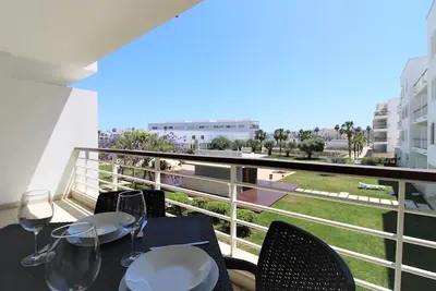 Image de Marina 2 bdrm with pool and A/C Ip-1