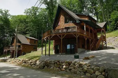 Image de Come stay at our four season resort!